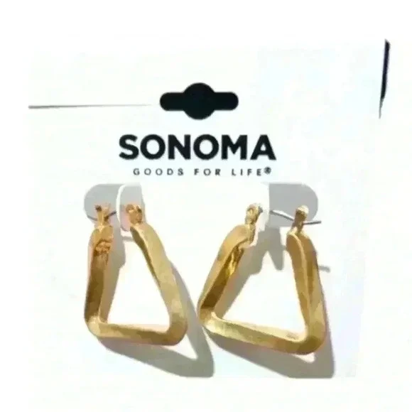 Sonoma gold triangle earrings - Picture 2 of 2
